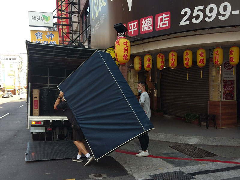 套房搬家．脆弱的收納袋